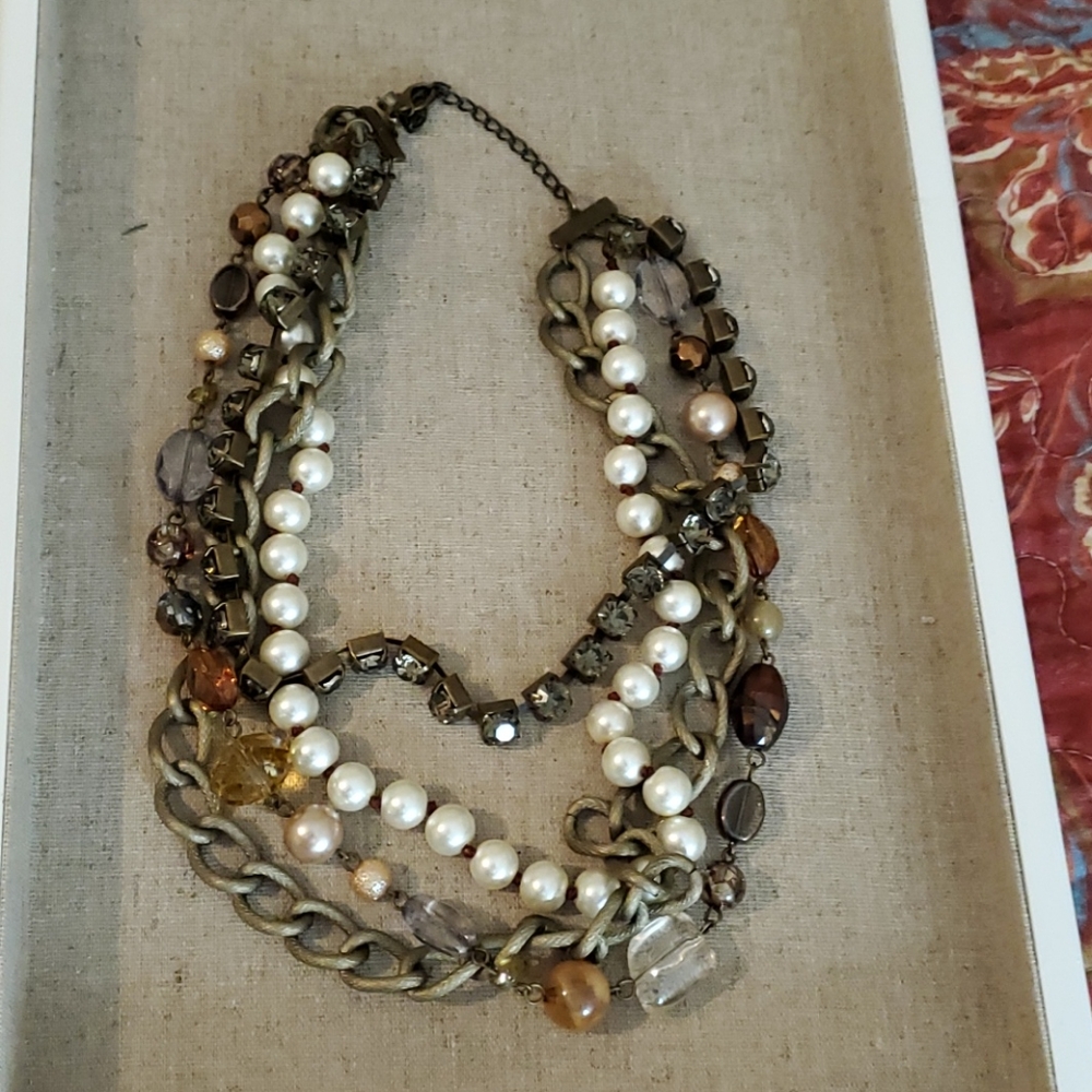 Three brown tone necklaces. - Picture 3 of 4